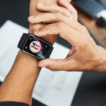 Smartwatch z pomiarem ciśnienia i analizą EKG – Huawei Watch D – casual (14)